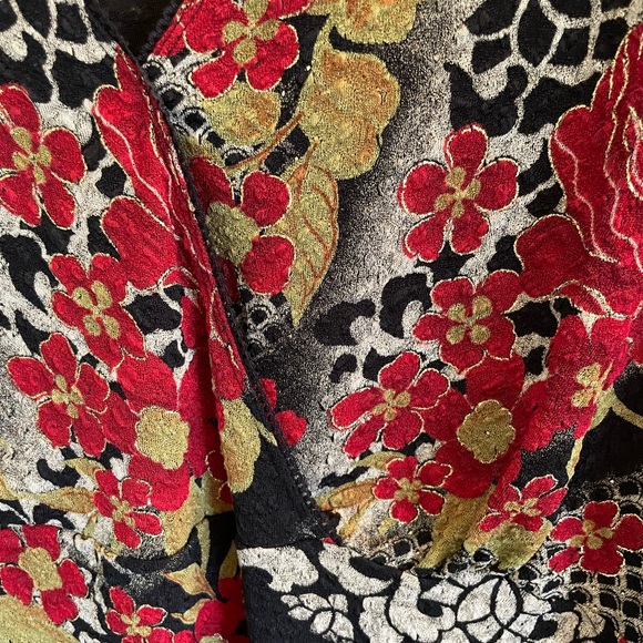 East 5th Woman Blouse - Picture 5 of 6